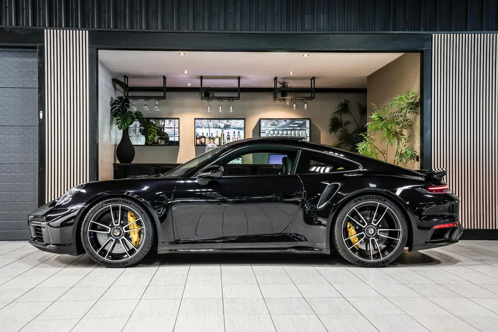 Porsche 911 3.8 Turbo S uit 2020, foto 7