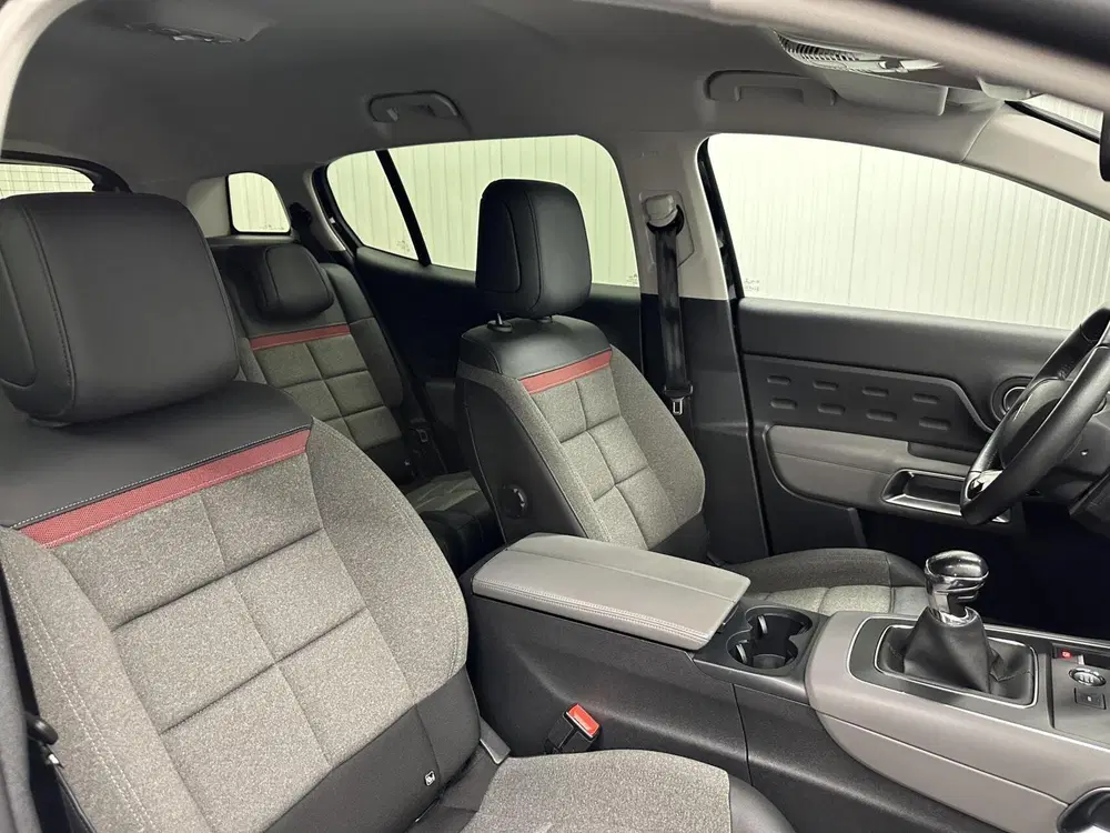 Citroën C5 Aircross Citroen C5 Aircross 1.2 PureTech C-Series uit 2022, foto 13