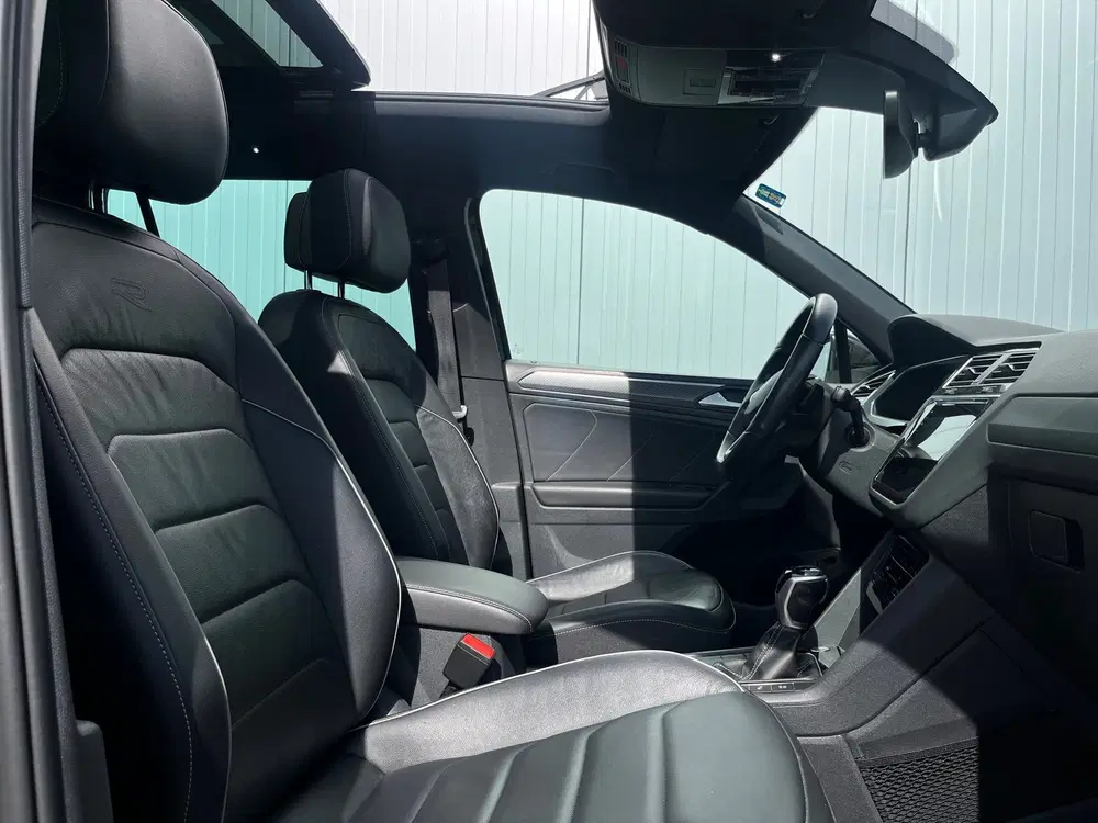 Volkswagen Tiguan 1.5 TSI R-Line Business+ uit 2021, foto 11
