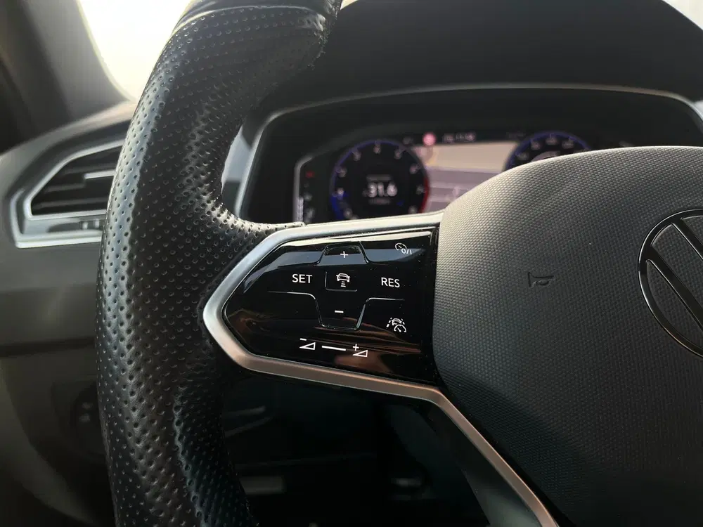 Volkswagen Tiguan 1.5 TSI R-Line Business+ uit 2021, foto 14