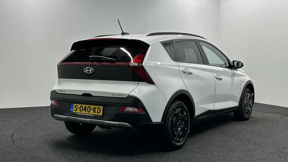 Hyundai BAYON 1.0 T-GDI Comfort DAB LED AIRCO CRUISE. uit 2023, foto 2