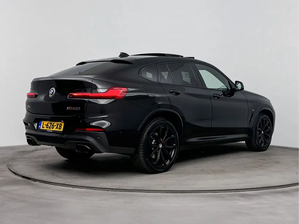 BMW X4 M40i High Executive Automaat uit 2021, foto 4