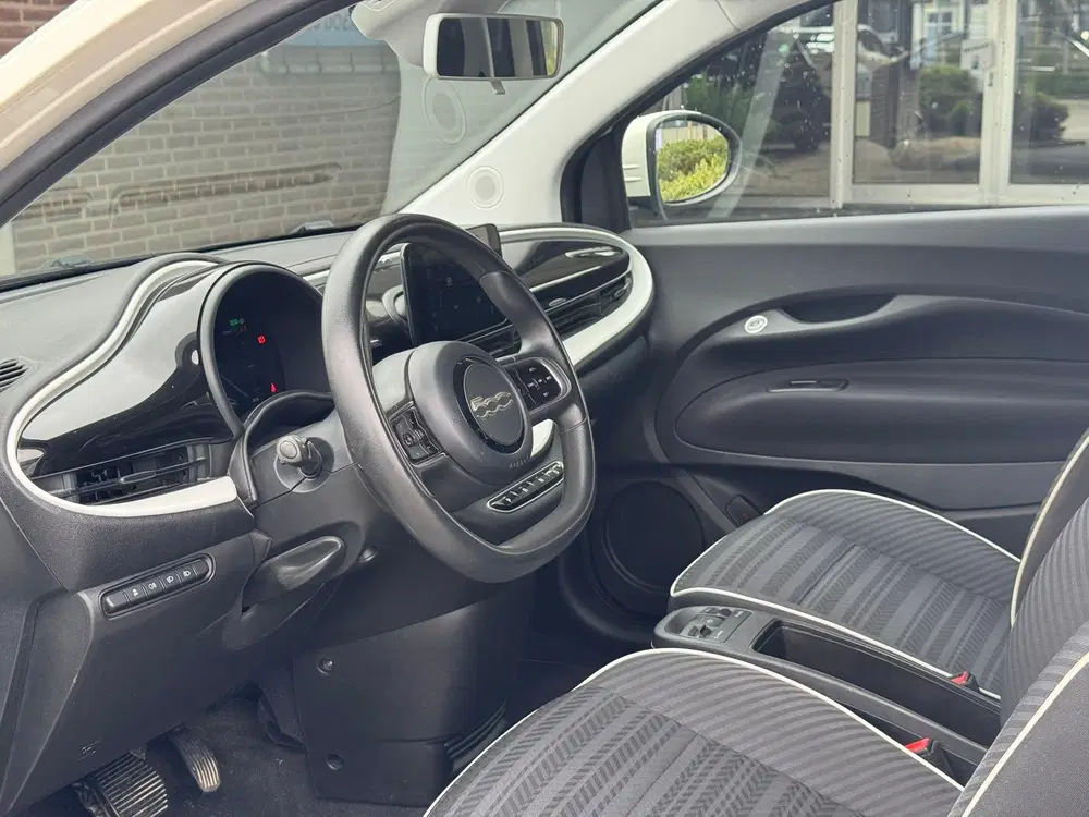 Fiat 500 Passion 42 kWh (SoH 92%) uit 2021, foto 7