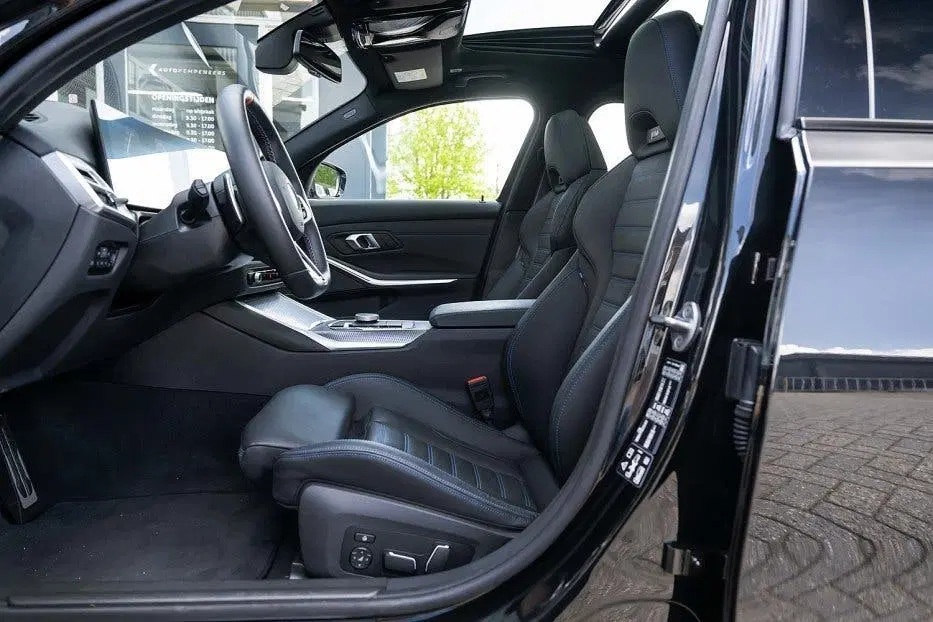 BMW 3-serie M340i xDrive Touring uit 2025, foto 13