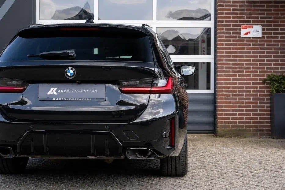 BMW 3-serie M340i xDrive Touring uit 2025, foto 3