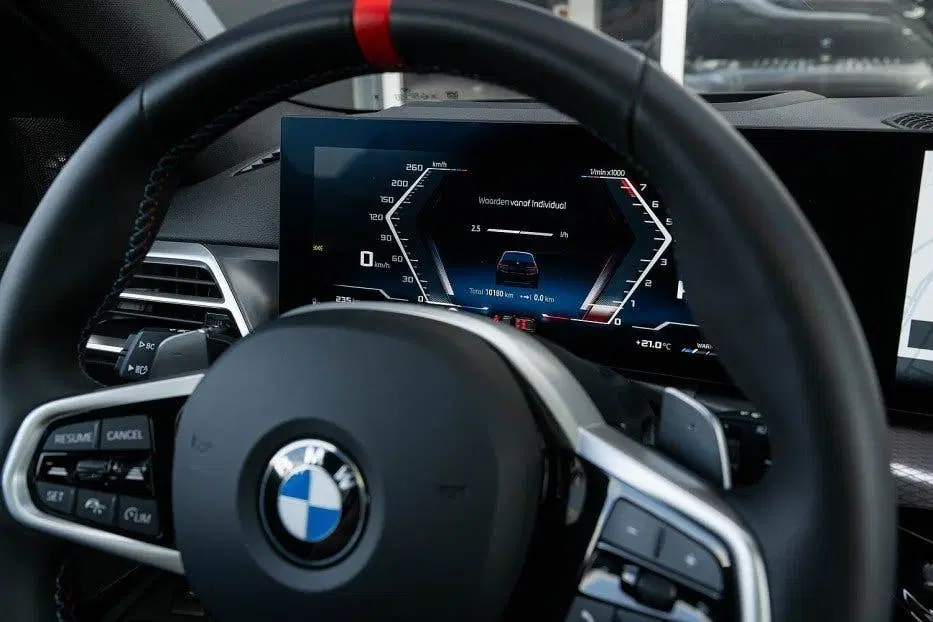 BMW 3-serie M340i xDrive Touring uit 2025, foto 9