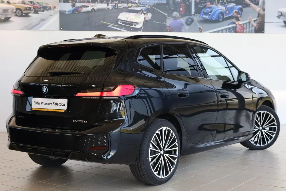 BMW 2-serie Active Tourer 225e xDrive uit 2026, foto 2