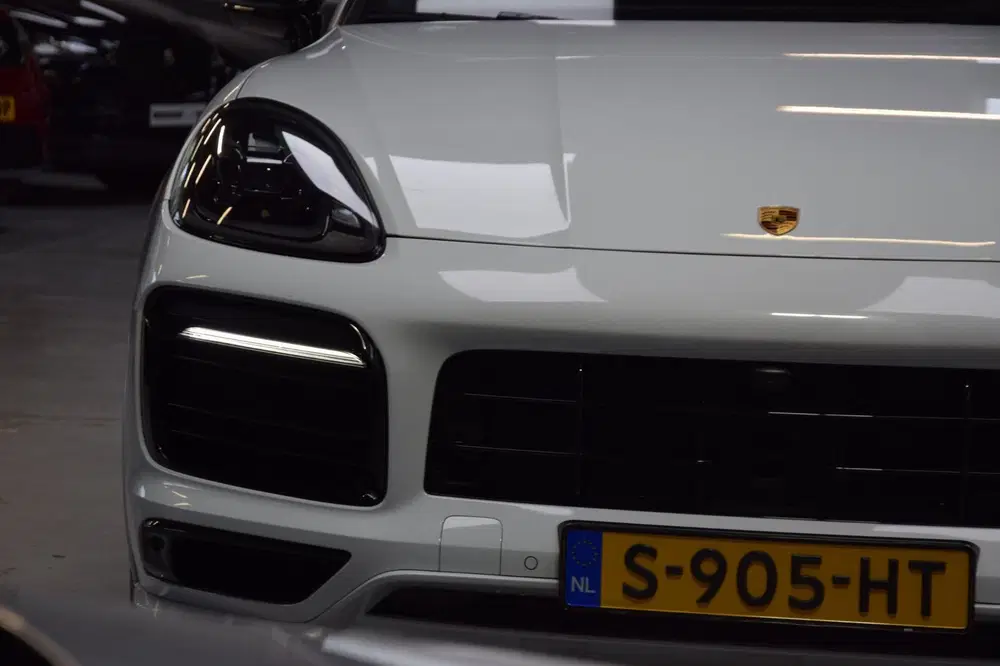 Porsche Cayenne 3.0 E-Hybrid Platinum Edition Navi uit 2023, foto 15
