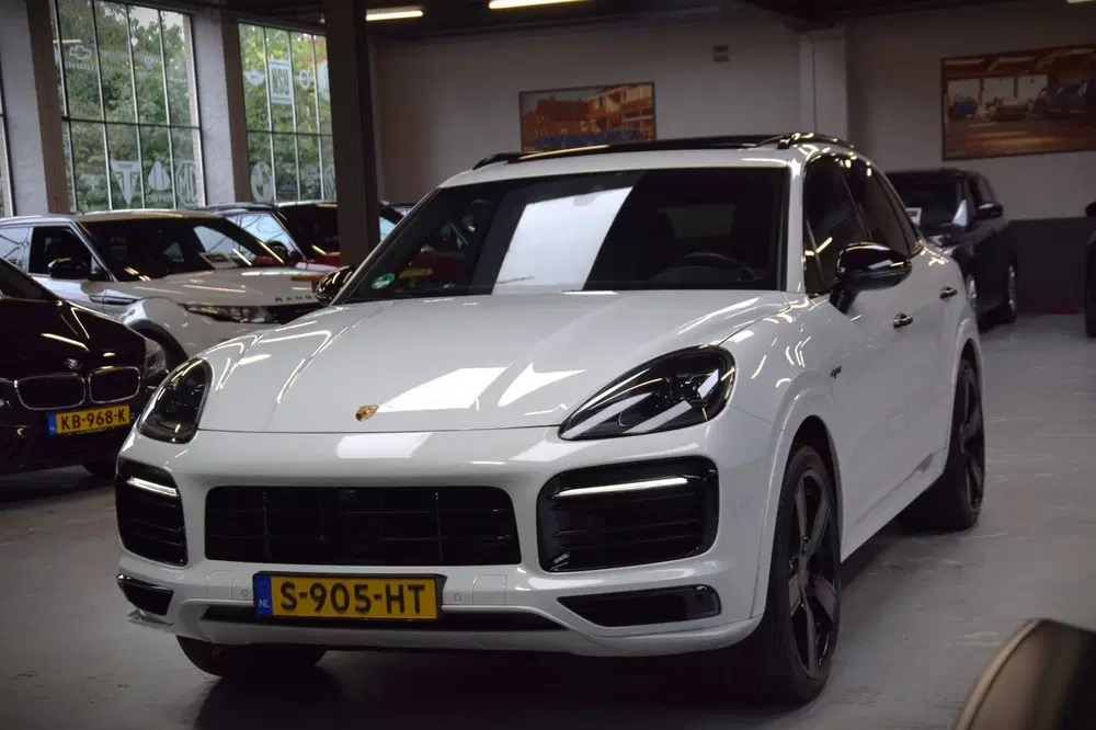 Porsche Cayenne 3.0 E-Hybrid Platinum Edition Navi uit 2023, foto 8