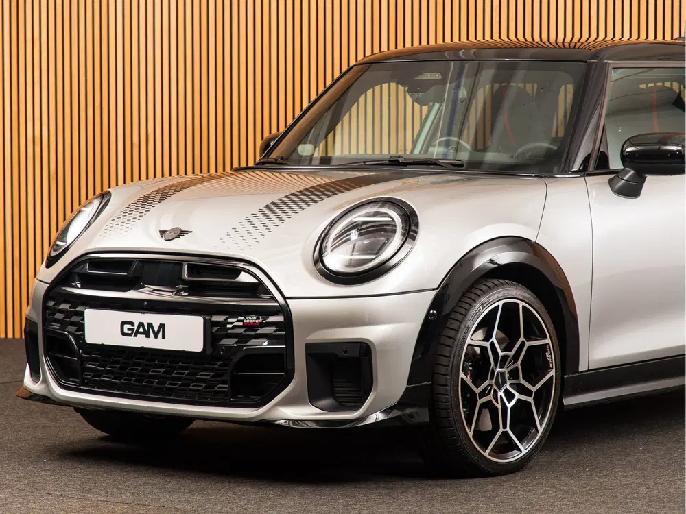 Mini John Cooper Works 2.0 Cooper S John Cooper Works XL JCW uit 2025, foto 10