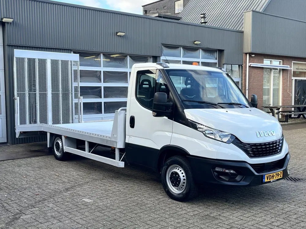 Iveco Daily 35S14 2.3 Autotransporter Tijhof 5.14 M Lu uit 2019