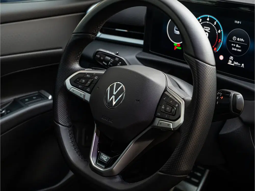 Volkswagen T-Roc 1.5 R-Line Edition CAMERA FULL LED 18 INCH uit 2026, foto 15