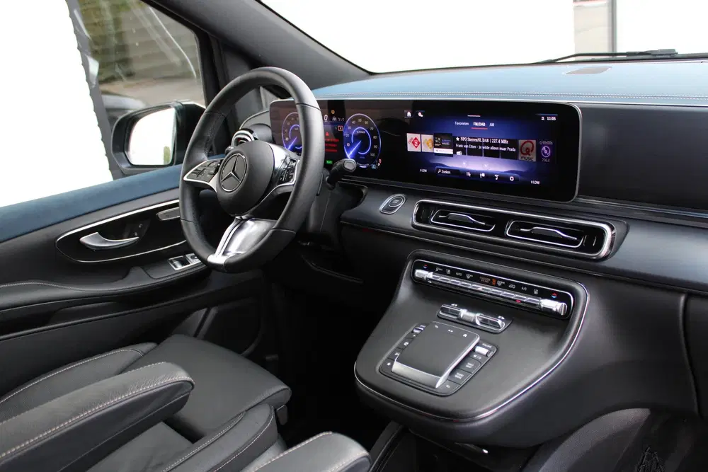 Mercedes-Benz EQV 300 L2 uit 2025, foto 3