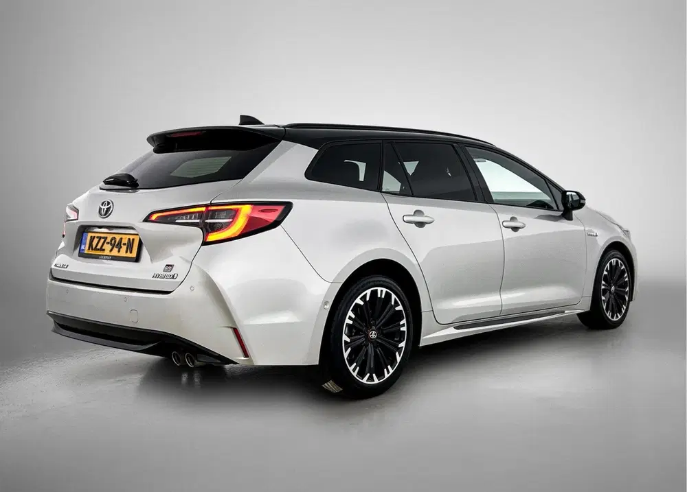 Toyota Corolla 2.0 Hybrid GR Sport uit 2021, foto 2