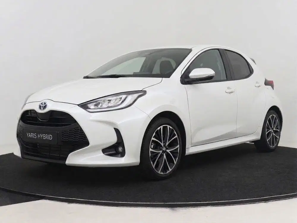 Toyota Yaris 1.5 Hybrid 115 Dynamic I NIEUW & DIRECT LE uit 2025