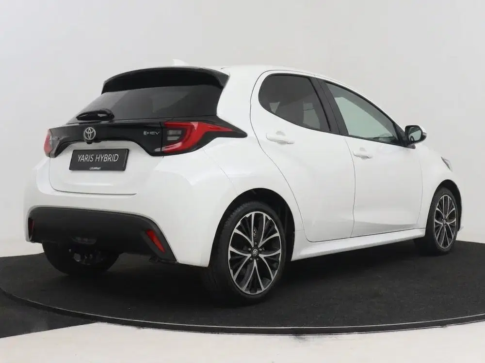 Toyota Yaris 1.5 Hybrid 115 Dynamic I NIEUW & DIRECT LE uit 2025, foto 5
