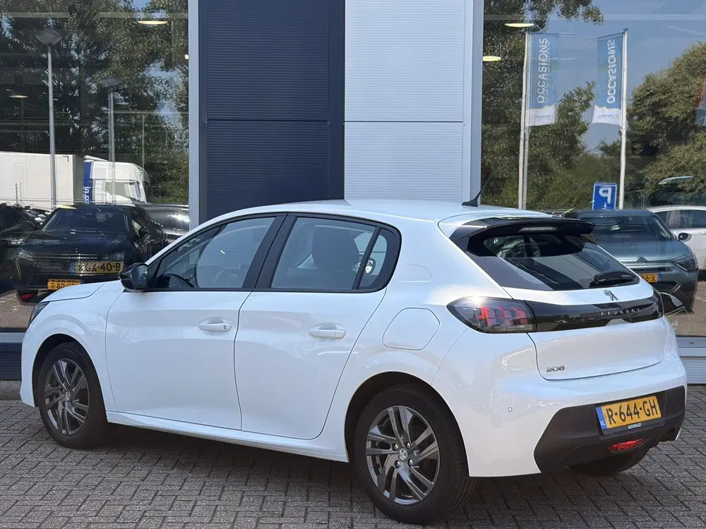 Peugeot 208 1.2 PureTech Active Pack uit 2022, foto 10