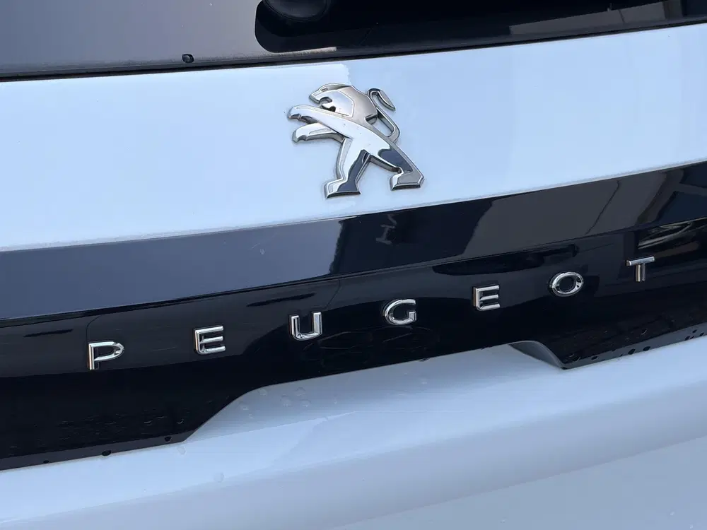 Peugeot 208 1.2 PureTech Active Pack uit 2022, foto 14