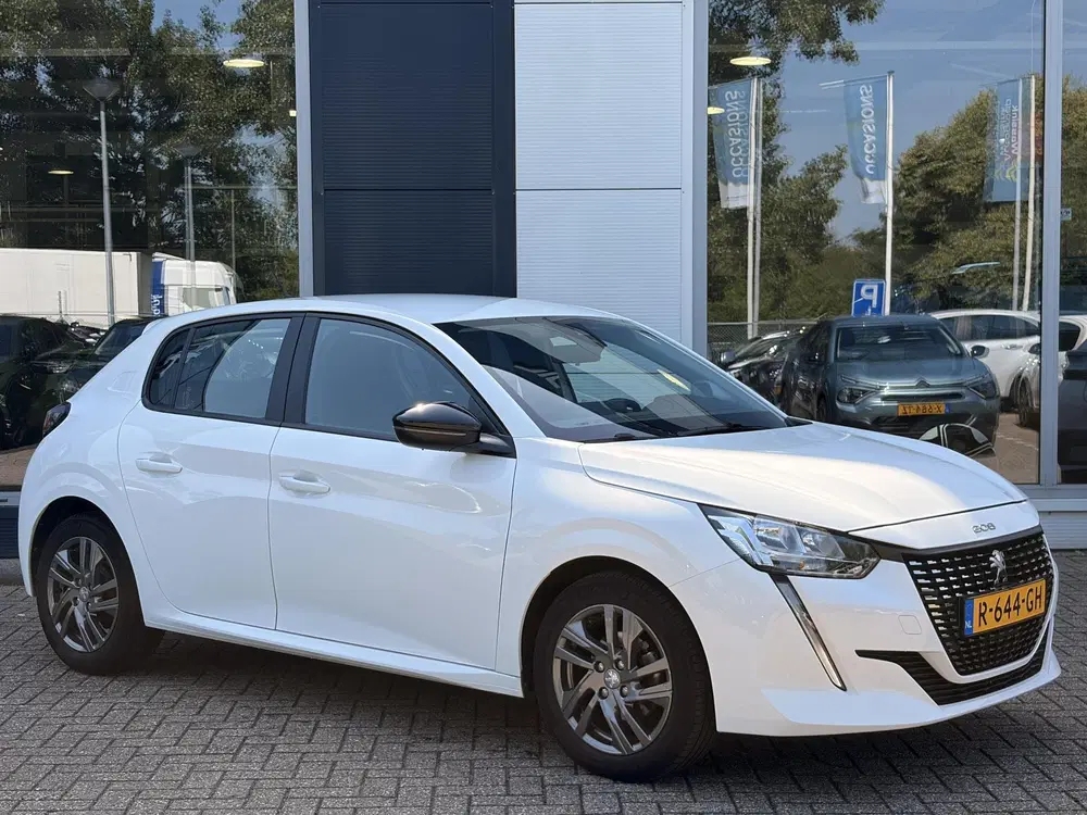 Peugeot 208 1.2 PureTech Active Pack uit 2022, foto 3