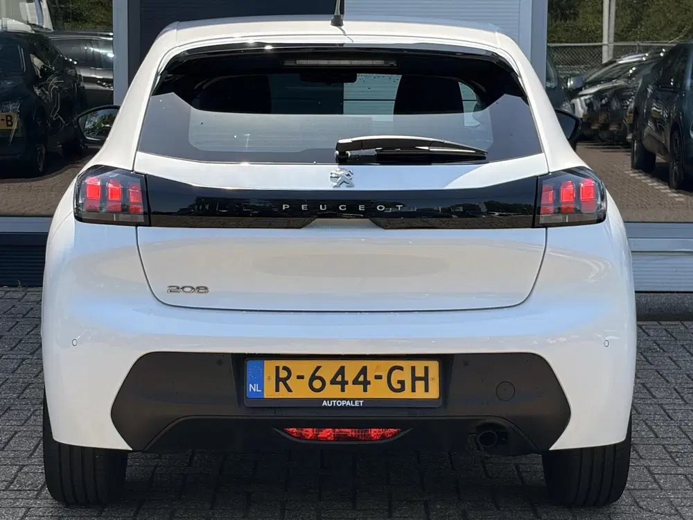 Peugeot 208 1.2 PureTech Active Pack uit 2022, foto 8