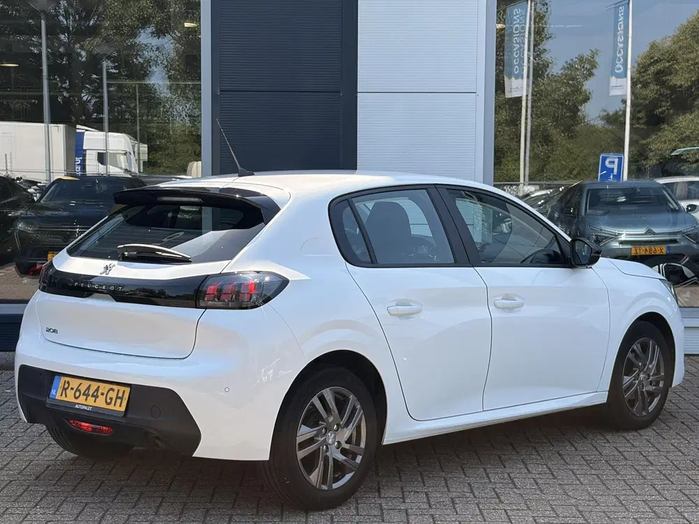 Peugeot 208 1.2 PureTech Active Pack uit 2022, foto 9