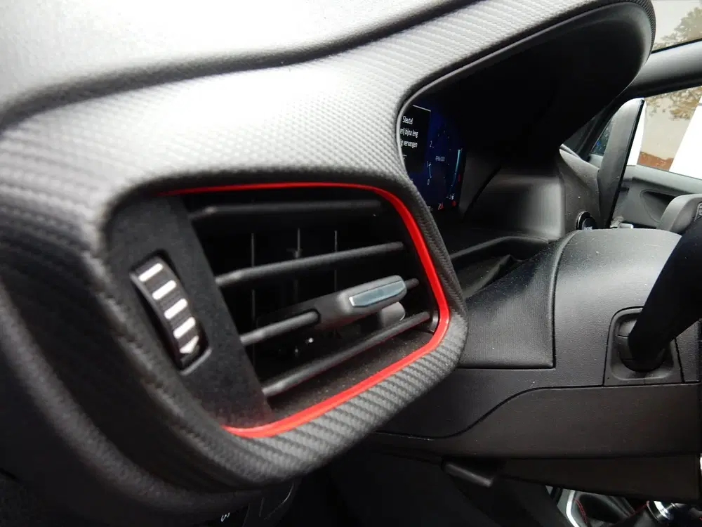 Ford Puma 125PK EcoBoost Hybrid ST-Line X uit 2024, foto 13