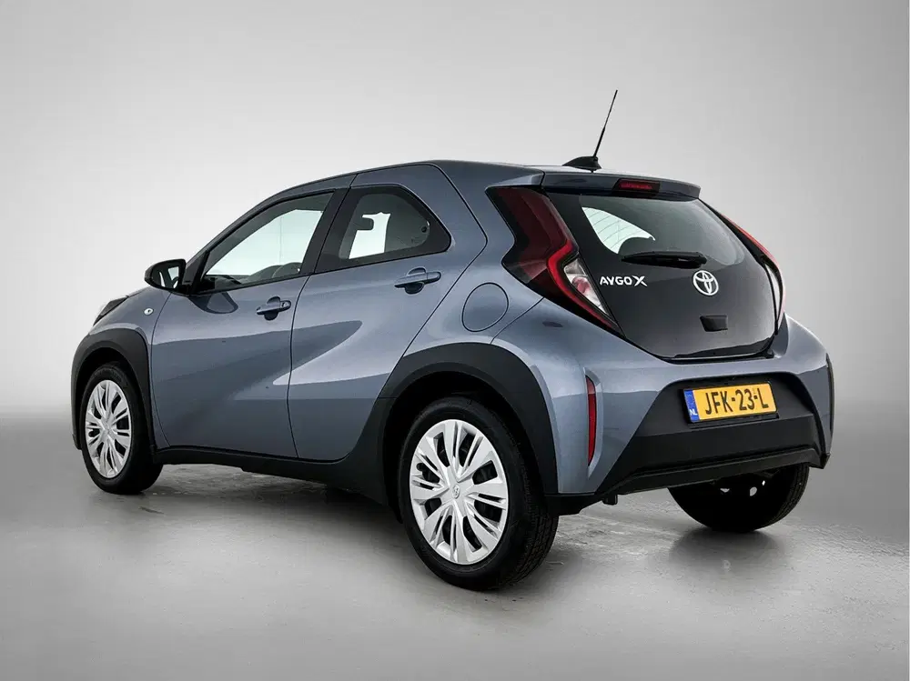 Toyota Aygo X 1.0 VVT-i MT Play uit 2025, foto 14