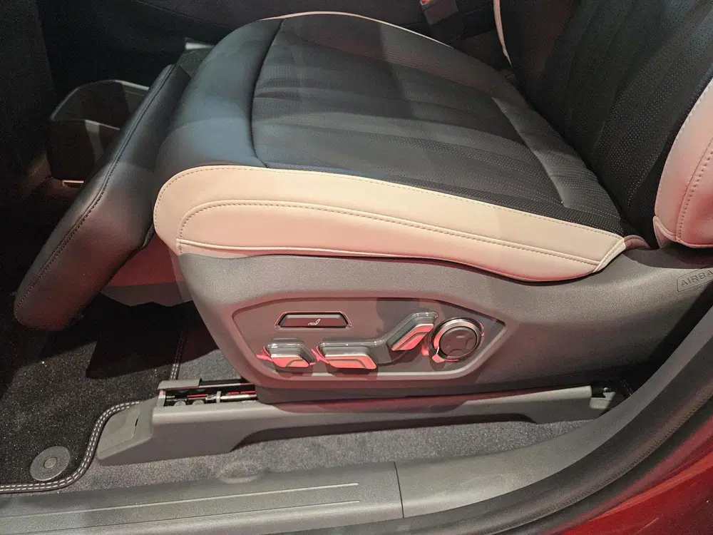 Kia EV9 99 uit 2026, foto 13