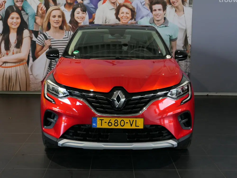 Renault Captur 1.0 TCe 90 techno uit 2023, foto 2
