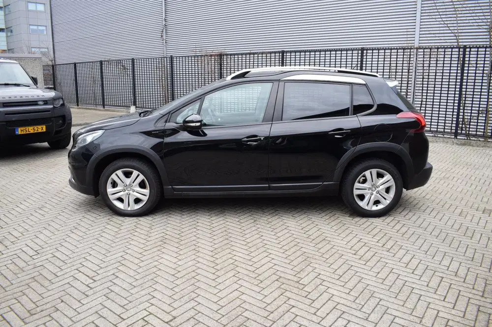 Peugeot 2008 1.2 PureTech 12 mnd GARANTIE DealerOH DBri uit 2019, foto 2