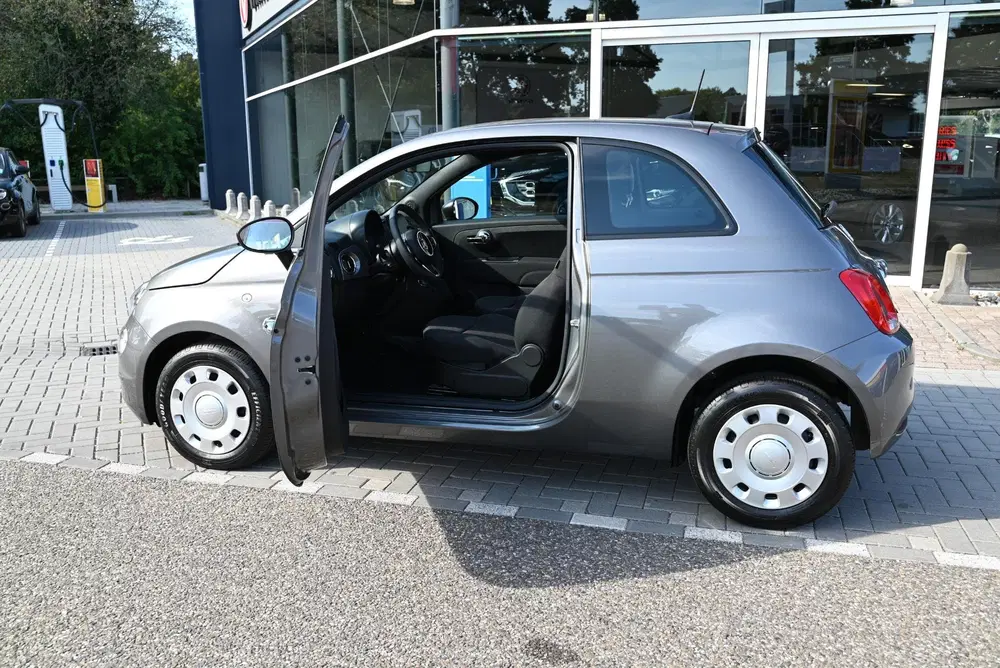 Fiat 500 1.0 Hybrid uit 2023, foto 11