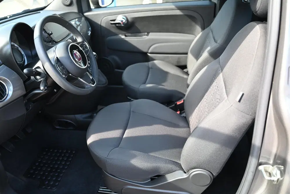 Fiat 500 1.0 Hybrid uit 2023, foto 12