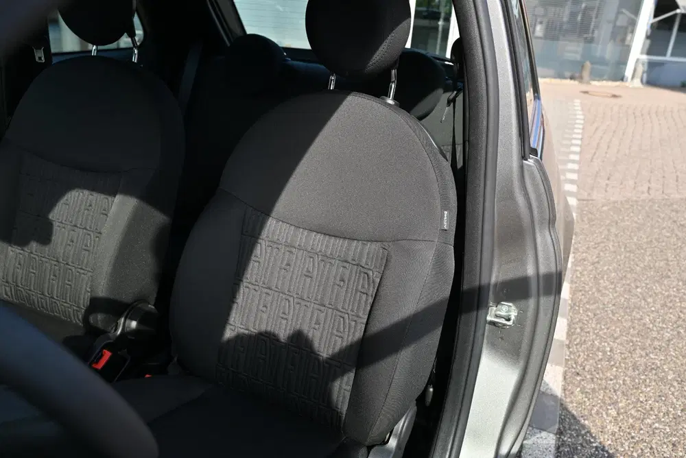 Fiat 500 1.0 Hybrid uit 2023, foto 14
