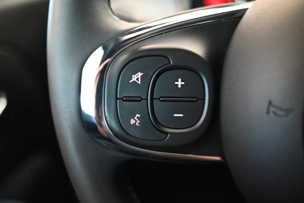 Fiat 500 1.0 Hybrid uit 2023, foto 15