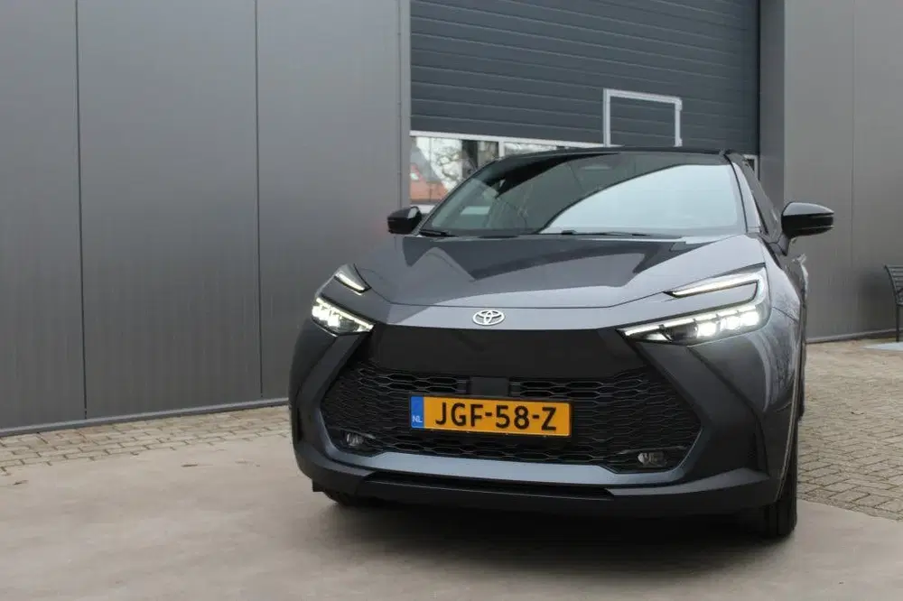 Toyota C-HR 140 Hybrid Teamplayer Bi-Tone Elektrische uit 2024, foto 10