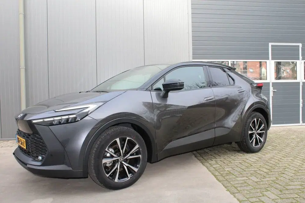 Toyota C-HR 140 Hybrid Teamplayer Bi-Tone Elektrische uit 2024, foto 11