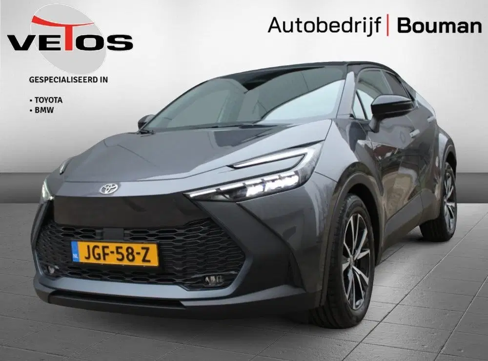 Toyota C-HR 140 Hybrid Teamplayer Bi-Tone Elektrische uit 2024, foto 2