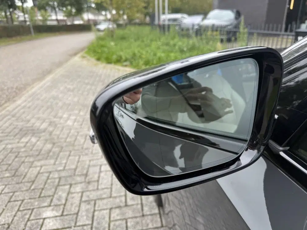 BMW 3-serie 330e High Executive uit 2019, foto 12