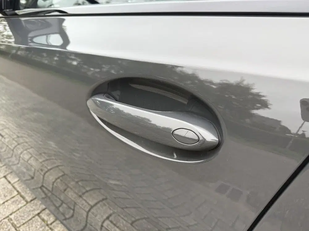 BMW 3-serie 330e High Executive uit 2019, foto 7