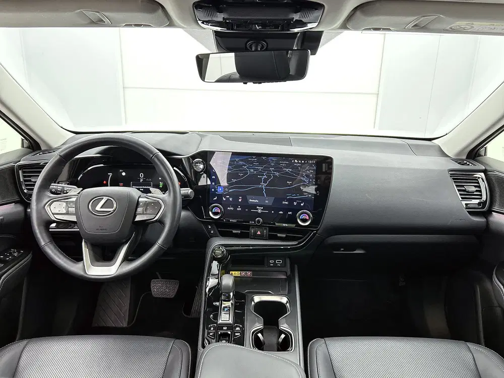 Lexus NX 450h+ AWD President Line uit 2025, foto 4