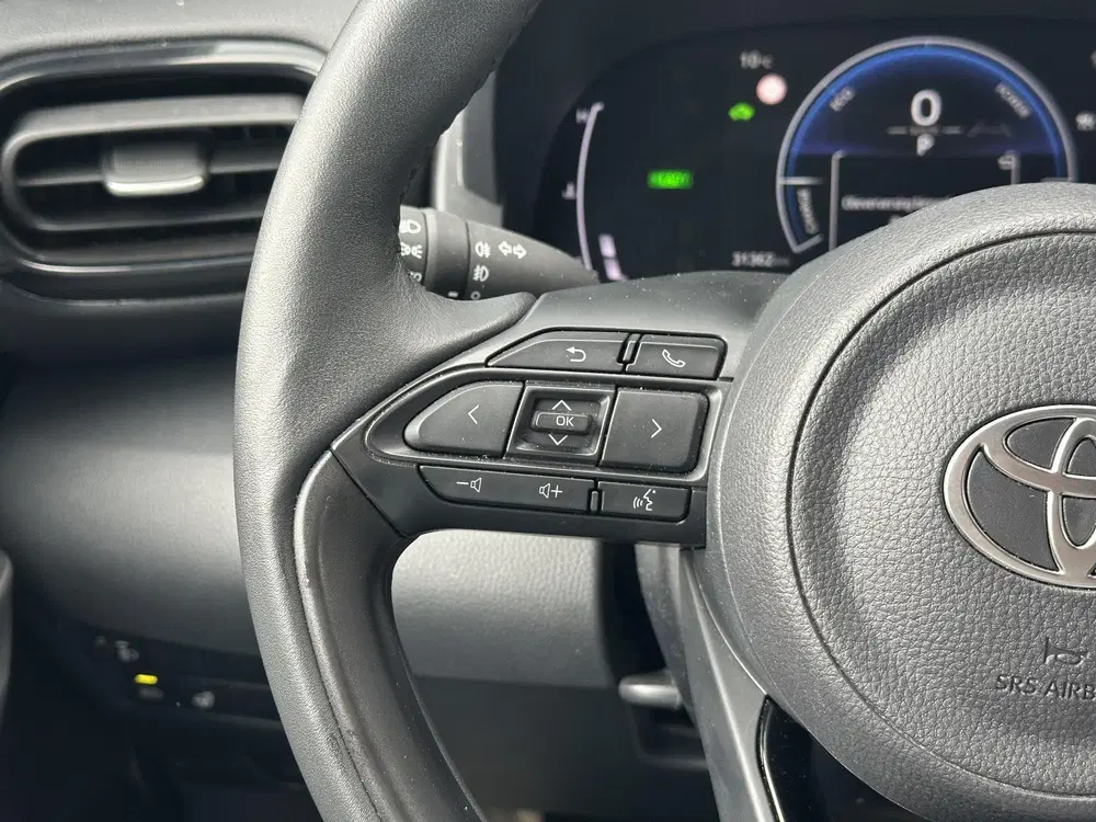 Toyota Yaris 1.5 Hybrid 115 Dynamic Blind spot monitor uit 2025, foto 13
