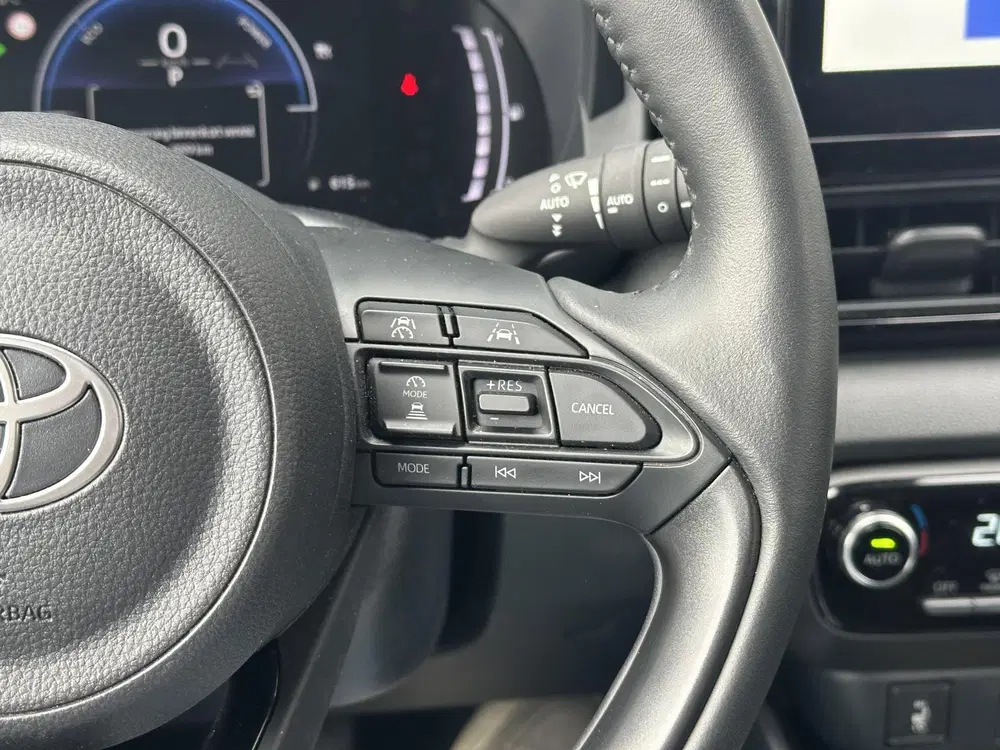 Toyota Yaris 1.5 Hybrid 115 Dynamic Blind spot monitor uit 2025, foto 14