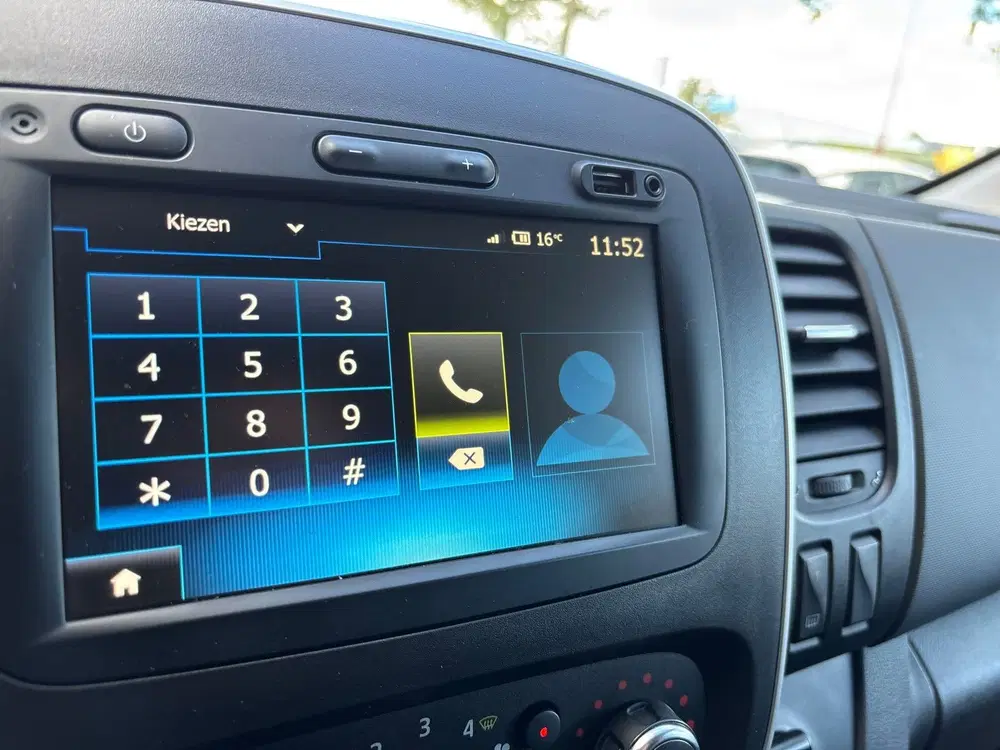 Renault Trafic 2.0 dCi 145 T29 L2H1 DC Comfort uit 2020, foto 10