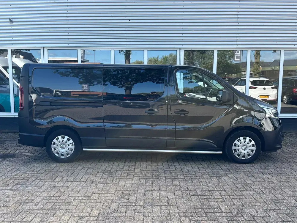 Renault Trafic 2.0 dCi 145 T29 L2H1 DC Comfort uit 2020, foto 5