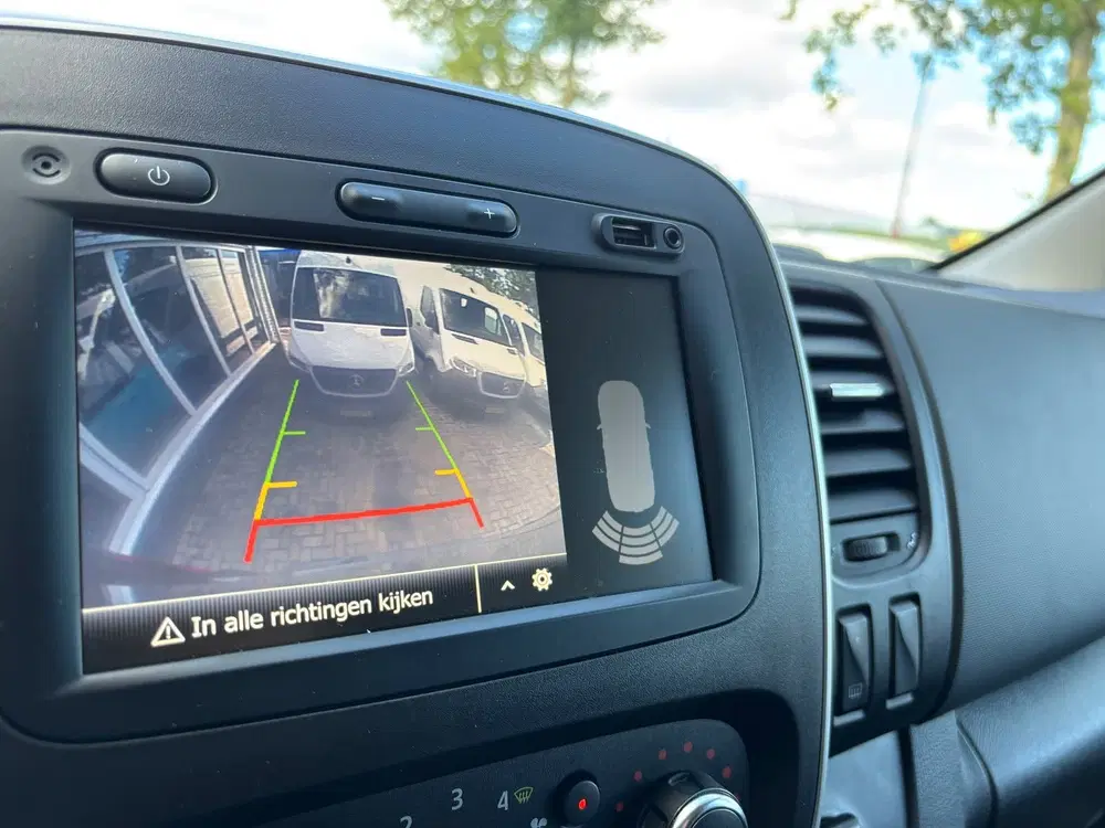 Renault Trafic 2.0 dCi 145 T29 L2H1 DC Comfort uit 2020, foto 6