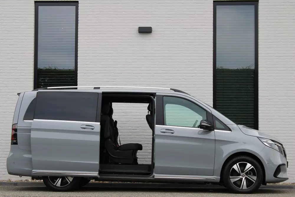 Mercedes-Benz EQV 300 L2 uit 2024, foto 13