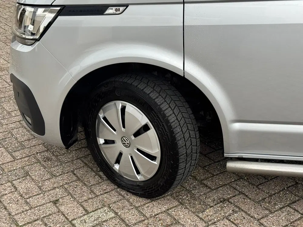 Volkswagen Transporter 2.0 TDI L2H1 30 DC Highline Automaat uit 2024, foto 12