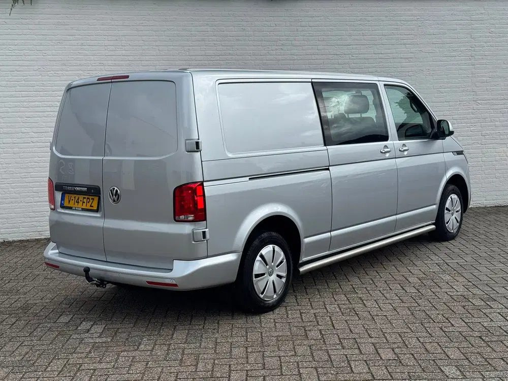 Volkswagen Transporter 2.0 TDI L2H1 30 DC Highline Automaat uit 2024, foto 5