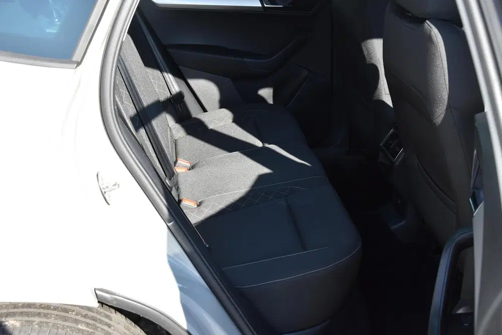 Skoda Karoq 1.0 TSI Business Edition Navi Clima PDC Cr uit 2019, foto 12