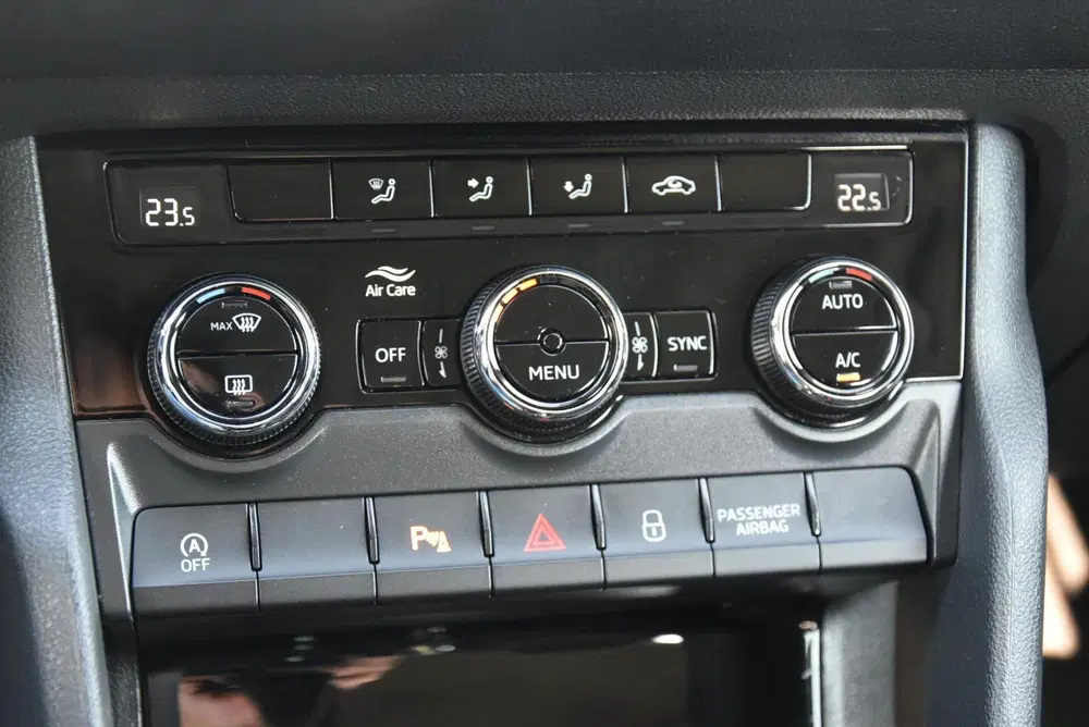 Skoda Karoq 1.0 TSI Business Edition Navi Clima PDC Cr uit 2019, foto 14